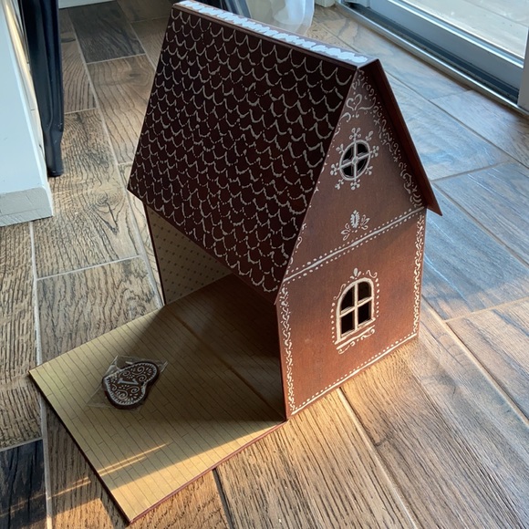 Maileg Gingerbread House - Picture 4 of 5